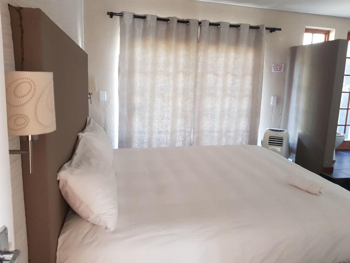 Rhulani Kruger Villa Marloth Park Bagian luar foto